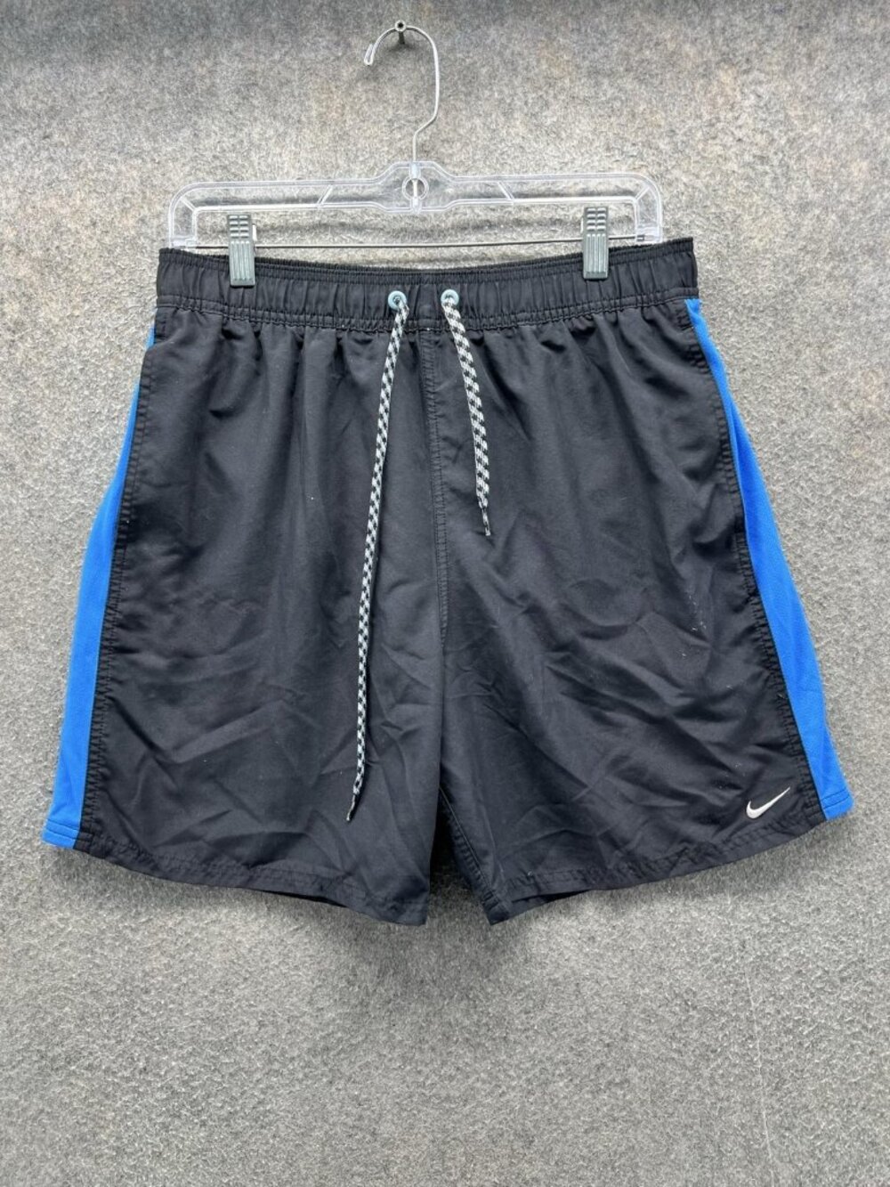 Nike Shorts Mens Medium Black Blue Mesh Athletic Running Colorblock 7 Inseam